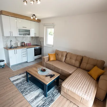 Апартаменты Jelenin